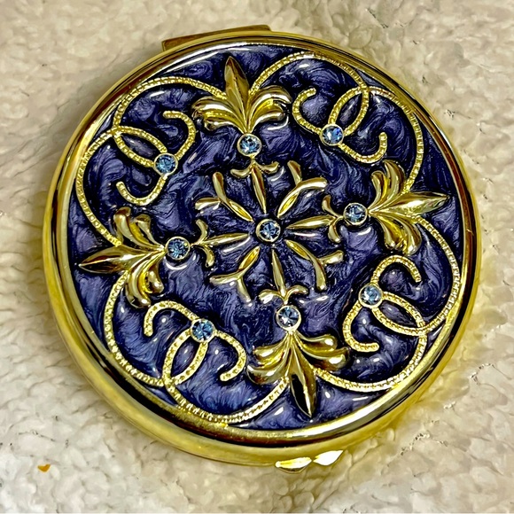 PARTYLITE Brass Travel Candle Holder Tea Light Blue Enamel Jeweled Magnetic Lid - Picture 4 of 12